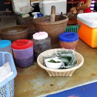 ส้มตำครกทอง