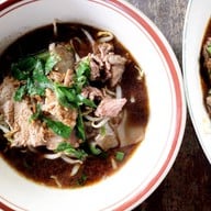 เมนูของร้าน ตำนานเส้นยายชา-มาหานะคอน