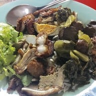 ข้าวเฉโป สีลม เจ้าเก่า