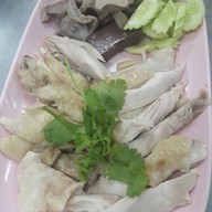 เมนูของร้าน ข้าวมันไก่เจริญ สูตรไหหลำ