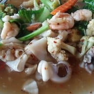 เมนูของร้าน โรงแรมบีพีสมิหลาบีช