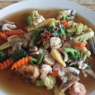 เมนูของร้าน โรงแรมบีพีสมิหลาบีช