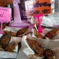 เมนูของร้าน ลูกสาวปลาช่อนแดดเดียว