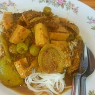 เมนูของร้าน ย่าติ๊ก