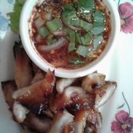 อ้อ อาหารอีสาน อ้อ อาหารอีสาน หน้าโรงเรียนโพธา