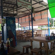 บรรยากาศ ก๋วยเตี๋ยวดงมูลเหล็ก รสเด็ดปากน้ำโพ