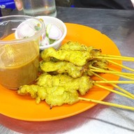เมนูของร้าน หมูสะเต๊ะ ยศเส และ ก๋วยจั๊บน้ำใส ยศเส