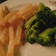 เมนูของร้าน Neil's Tavern Restaurant ร่วมฤดี