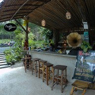 หน้าร้าน The Fisherman Hut Koh Kood