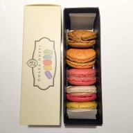 Dhara Dhevi Macaron สยามพารากอน