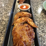 เมนูของร้าน Tuxz