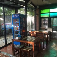 บรรยากาศ อร่อยซอย9