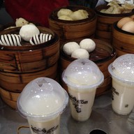 บ้านขนมริมน้ำ