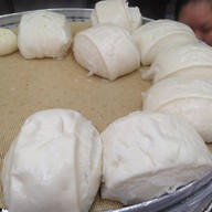 บ้านขนมริมน้ำ