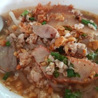 เมนูของร้าน ก๋วยเตี๋ยวหมู เจ๊มล