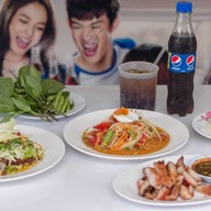 ส้มตำเจ๊แดงสามย่าน ต้นตำหรับ