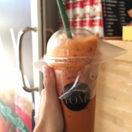 เมนูของร้าน ชาพะยอม ข้างร้านข้าวหมูแดงชินกิจ