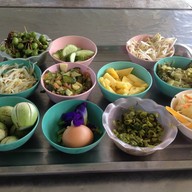 เมนูของร้าน ขนมจีน 10 บาท ซ.พะเนียง