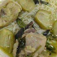 มุมอร่อย ขนมจีนพี่น้อย