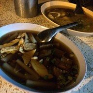 ก๋วยจั๊บ วัดโรงช้าง