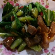 เมนูของร้าน ร้านน้องเพลงข้าวต้มโต้รุ่ง