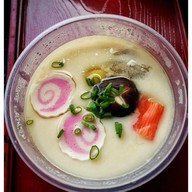 ปุ้นปิ่น คิน ซุย โซว
