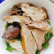 สนามชัยเป็ดพะโล้ 1