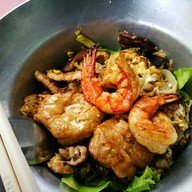 เมนูของร้าน ก๋วยเตี๋ยวผัดงี่เง่า เจ๊เบญโอเดี้ยน เยาวราช