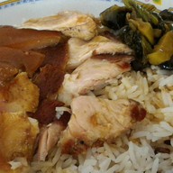 เตี๋ยวหมูตุ๋น ลูกสาวอ้วนหลักห้า