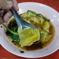 เมนูของร้าน จ๋ายบะหมี่ เกี๊ยวกุ้ง