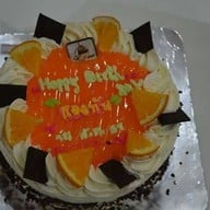 Eat Me Bakery The Mall Korat เดอะมอลล์ นครราชสีมา ชั้น 1หลังน้ำตกหน้าลิฟท์ก่อนถึงศูนย์อาหาร