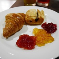 Kensington Close Hotel