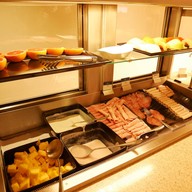 Kensington Close Hotel