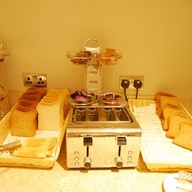 Kensington Close Hotel