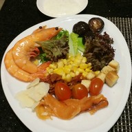 เมนูของร้าน Zeta Cafe โรงแรมฮอลิเดย์อินน์ กรุงเทพฯ