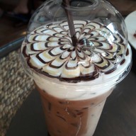เมนูของร้าน กาแฟราชดำเนิน/คุโมะชา