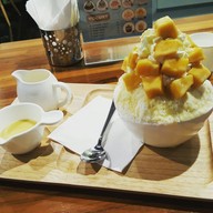 Gangnum Bingsu The Street รัชดา