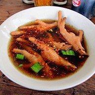 เตี๋ยวหมูตุ๋น ลูกสาวอ้วนหลักห้า