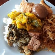 ครัวเงาะป่า