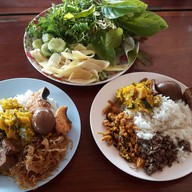 ครัวเงาะป่า