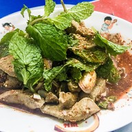 ป้าไหมส้มตำ-คอหมูย่าง