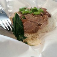 ข้าวมันไก่คุณยาย ปักธงชัย