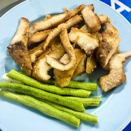 ป้าไหมส้มตำ-คอหมูย่าง