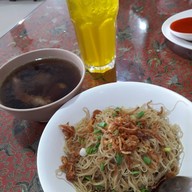 เมนูของร้าน หมี่สะปำคุณยายเจียร