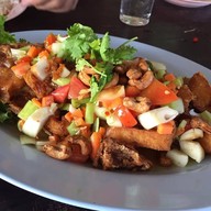 เมนูของร้าน ครัวเจ๊แดง ริมเขื่อน หน้าเขื่อนสียัด