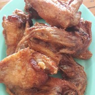 เมนูของร้าน ส้มตำครกไม้ ตลาดทรัพย์อนันต์