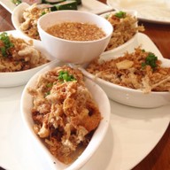 แดงแหนมเนือง Central Plaza Westgate