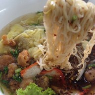 หนานแดงเย็นตาโฟ