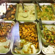 เมนูของร้าน ข้าวแกงเมืองตราด