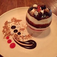 Smith Restaurant & Bar สุขุมวิท 49